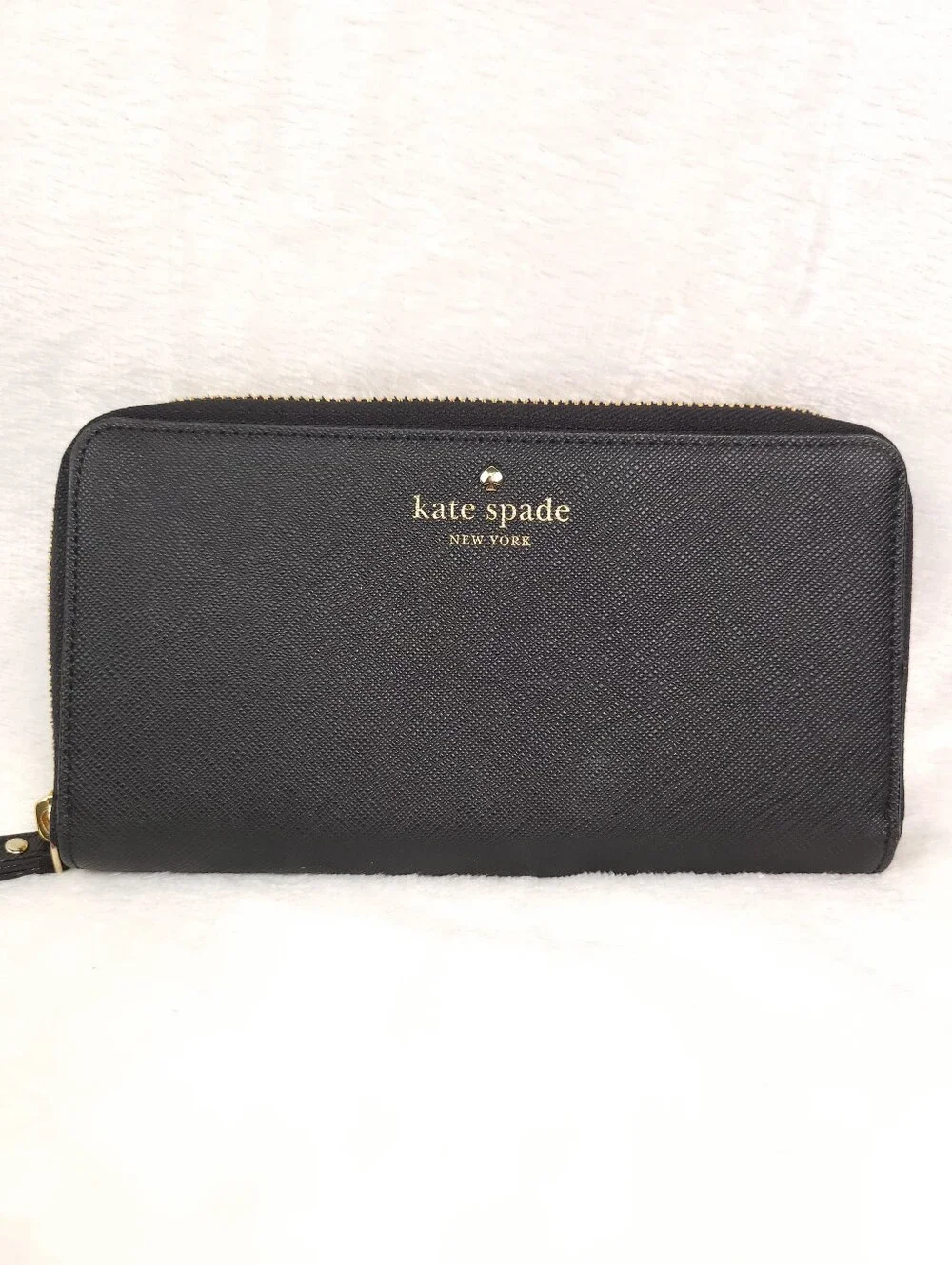 Kate Spade Black Saffiano Leather Zip Around Continental Wallet Strap